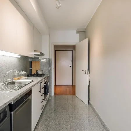 Flores - 1 Bedroom And Parking In Estrela * Lissabon